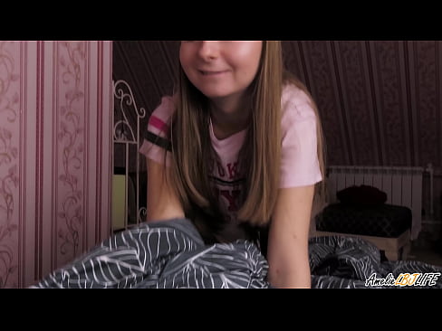 ❤️ Tarraingíonn Blondie BFF go domhain uirthi agus faigheann sí cum ina béal ❤️  Gnéas  uainn ga.com-porn-hat.ru ❤